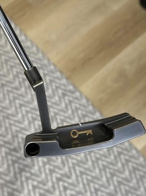 Kronos Renaissance Putter RH.  400 GRAMS 34 inches Oversized Pure Grip MINT