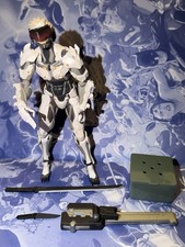 Revoltech No.140 Metal Gear Rising: Revengeance RAIDEN White Armor Ver. Figure