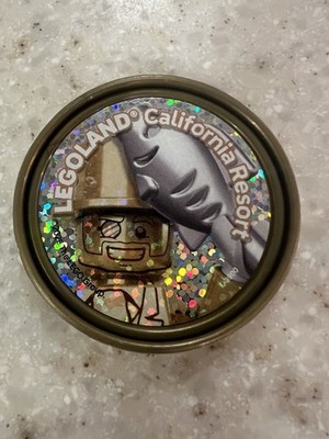 Rare Legoland Mr. Gold Pop Sea Life Aquarium Badge