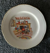 Vintage  Homer Laughlin Eggshell Colonial Kitchen  6” Plate/Dish, Gold trimmed