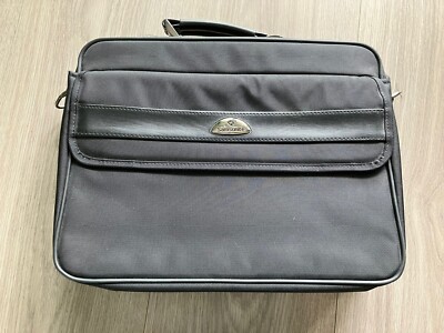Samsonite Laptop Bag/Bag Black With Carry Strap