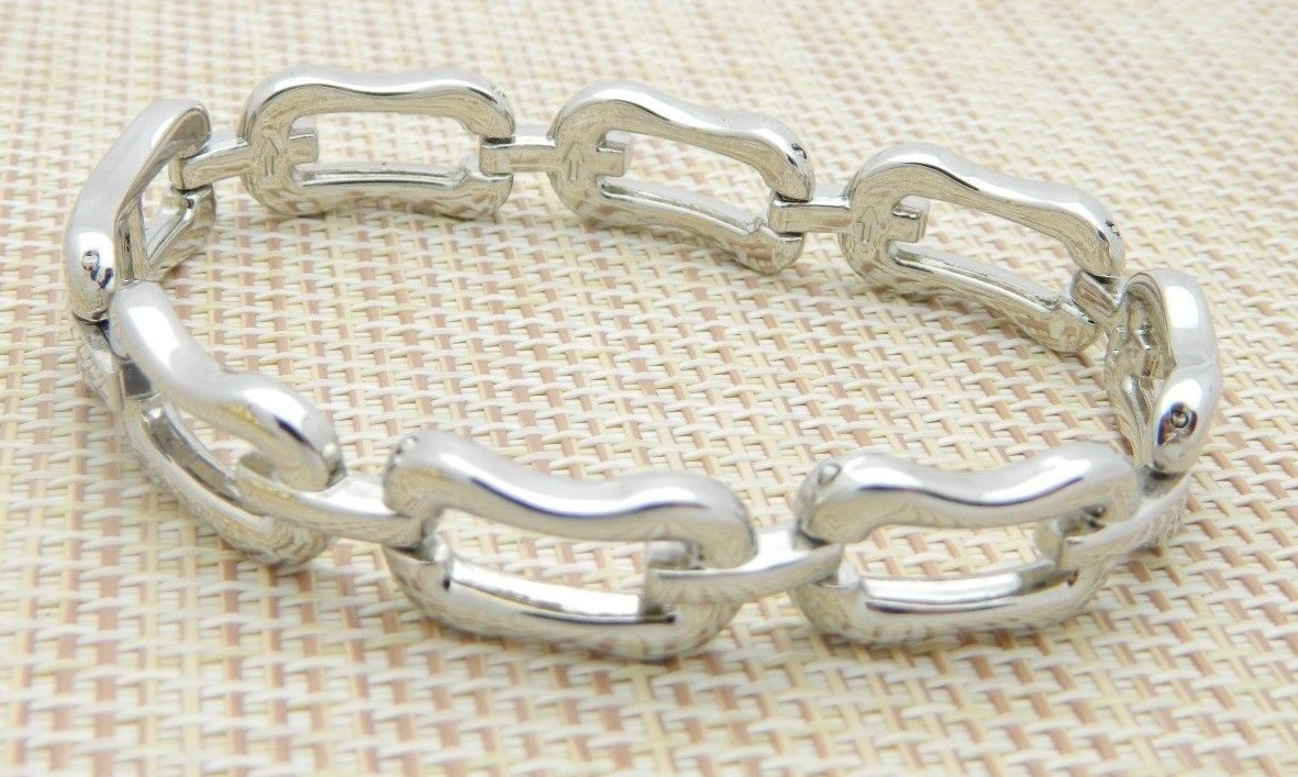 Abstract Rectangle Chain Link Openwork Bracelet V… - image 1