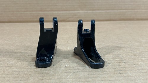 HARLEY DAVIDSON Left and Right PASSENGER FOOTPEG BRACKETS MOUNTS SET TOURING - Picture 11 of 12