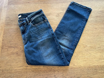 LEVI'S Premium Dark Wash 30X28 712 Slim Women's Jeans Mid Rise Zip Fly NWT 9