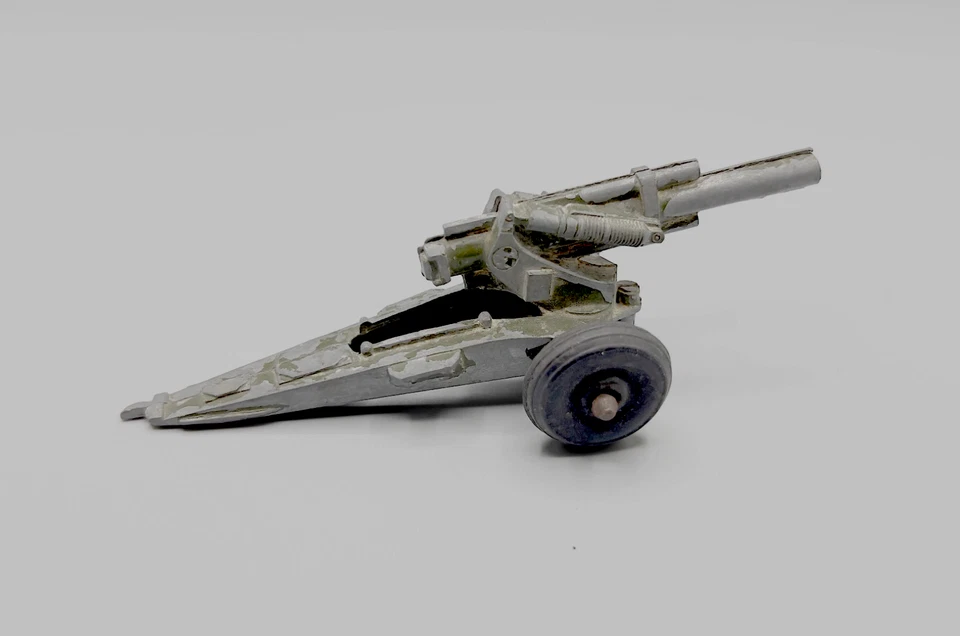 Tootsietoy 1958 #24 Spring-Loaded Cannon Gun on Trailer 1:64 Diecast - Image 2 of 4