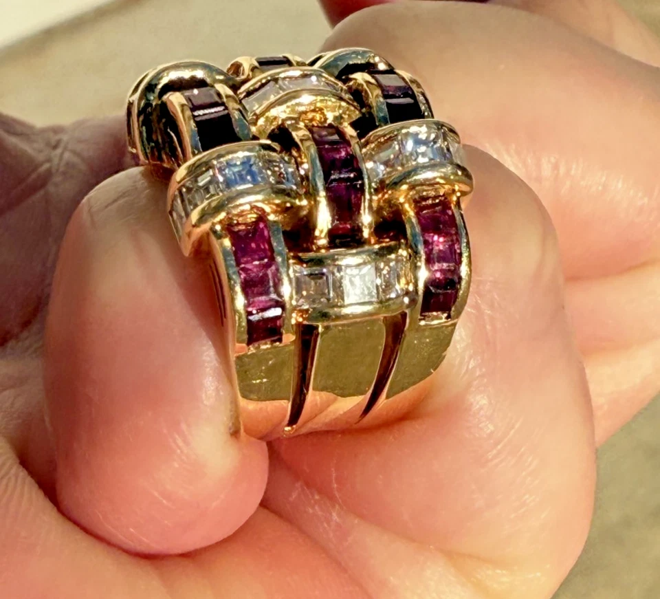 Anillo de cóctel Jumbo 18k VS1 diamantes y rubí 16,8 g talla 5,5 Foto 2 de 4