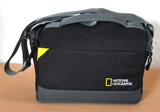 National Geographic Schultertasche Medium
