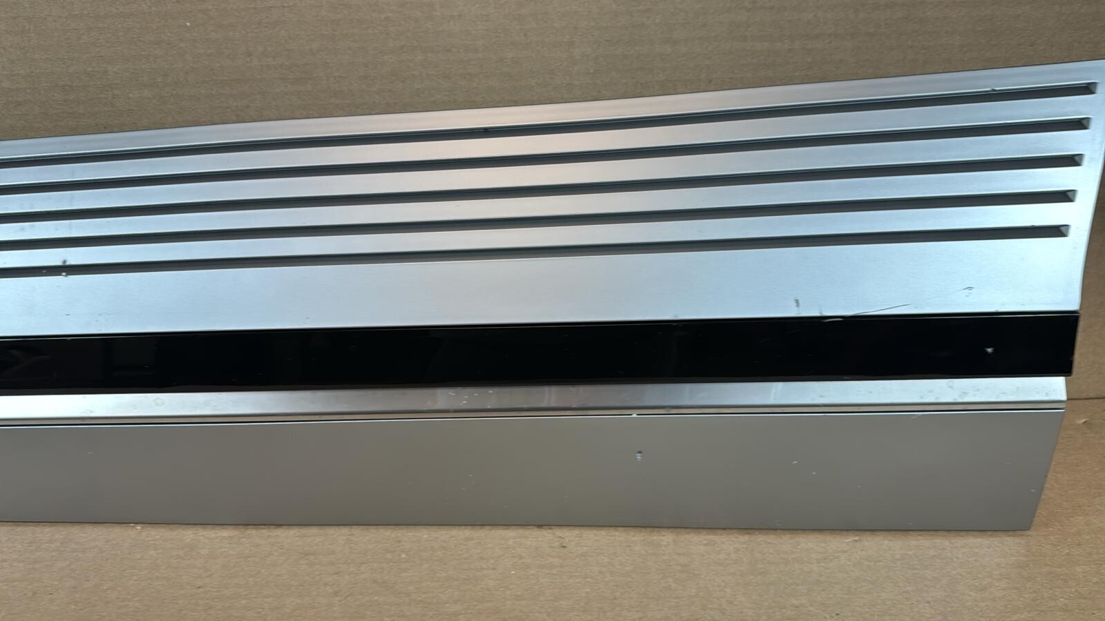 2022-2024 IONIQ 5 Limite ⭐ OEM ⭐ FRONT Door Lower Molding Left GRAY ⭐ 87721GI100