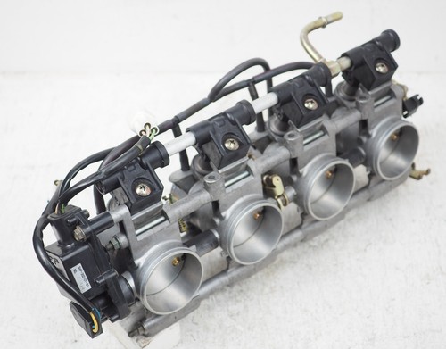 100% Arbeit 01-02 Suzuki GSXR1000 OEM Drossell Bodys Haupt Einspritzdüse K1 K2 - Picture 5 of 14