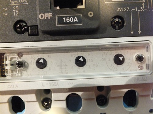 SIEMENS 3VL2716-1AE33-0AA0 (3VL2716-1AA31-0AA0+VL9216-6AE32) 160A VL160 Breaker - Picture 6 of 12