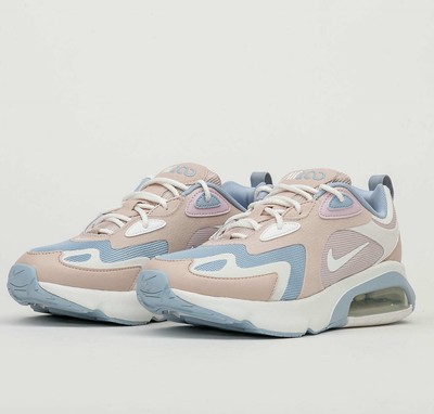 nike women's air max 200 stores