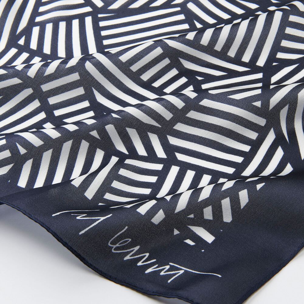 SOL LEWITT x UNIQLO 'Complex Form / Bands' SPRZ NY Scarf 23