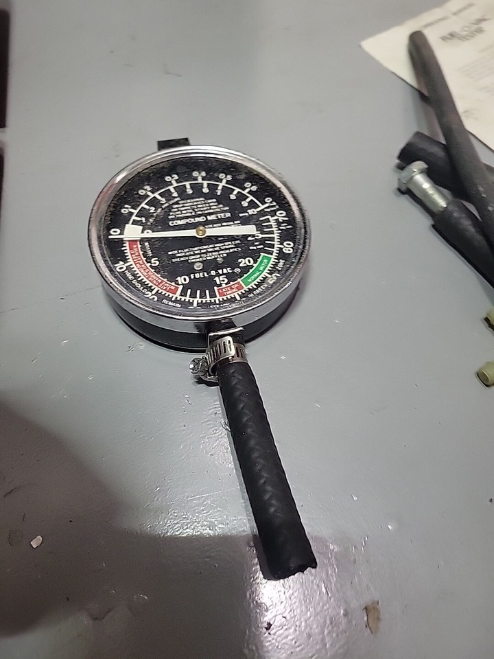 Used Mac Tools Vacuum & Fuel pump Tester MAC No. VG1B W/ Plastic Red