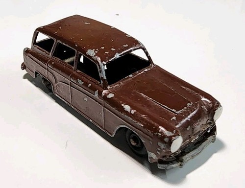 Vintage Budgie #61 Brown Q Car Austin A95 Westminster Countryman HO Diecast - Picture 1 of 10