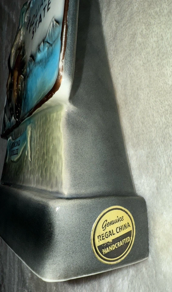 1964 “WYOMING, THE EQUALITY STATE” Jim Beam Decanter Diamond Jubilee 1890 1965 - Image 3 of 4