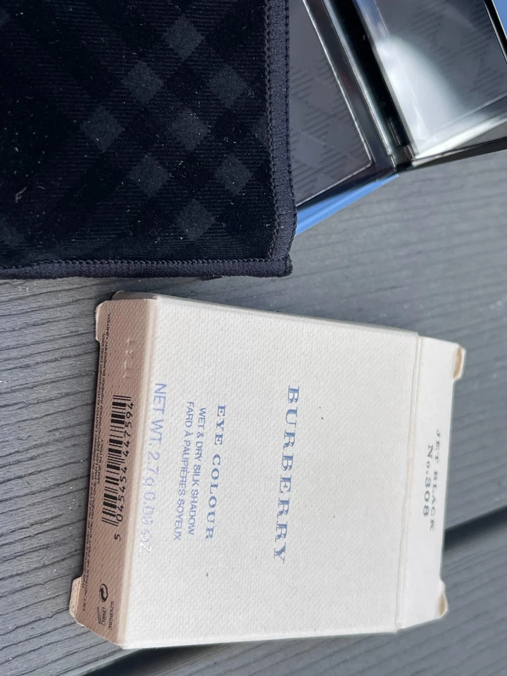 Sombra de seda húmeda y seca color de ojos Burberry 0,09 oz, tú eliges el color, nueva en caja Foto 3 de 4