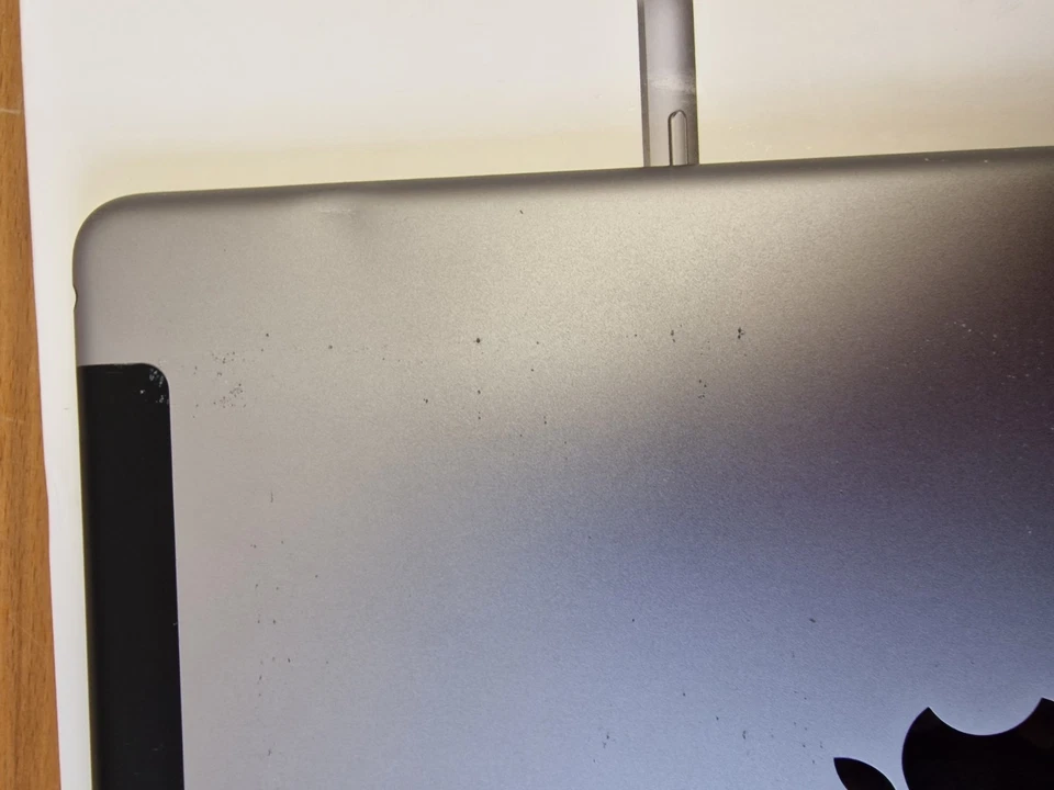 Apple iPad (5th generation) · 32GB · Cellular, photo 3 sur 3