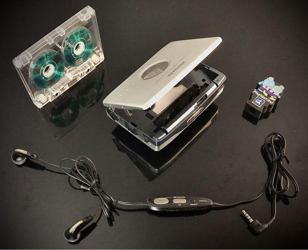 SONY - カセットウォークマン  AIWA PX-380「整備済み、完動美品」 SONY - カセットウォークマン AIWA PX-380「整備済み、完動超美
