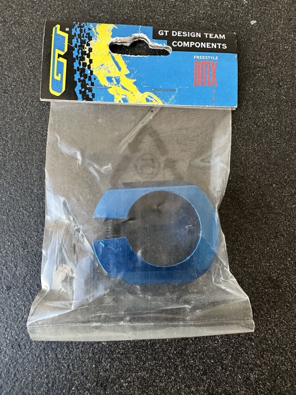 Gt bmx seat clamp NOS Blue