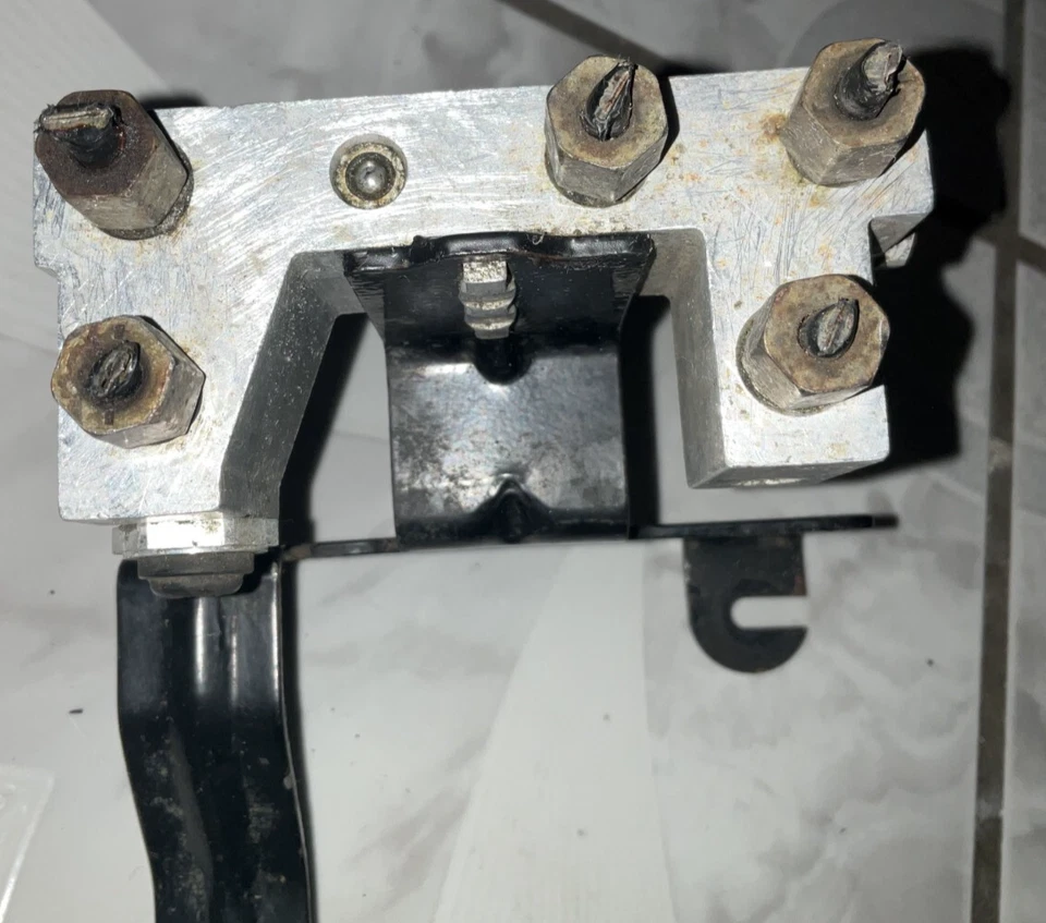 2002 Jeep Liberty Disc Brake Proportioning Valve OEM 52128384AC - Image 3 of 3