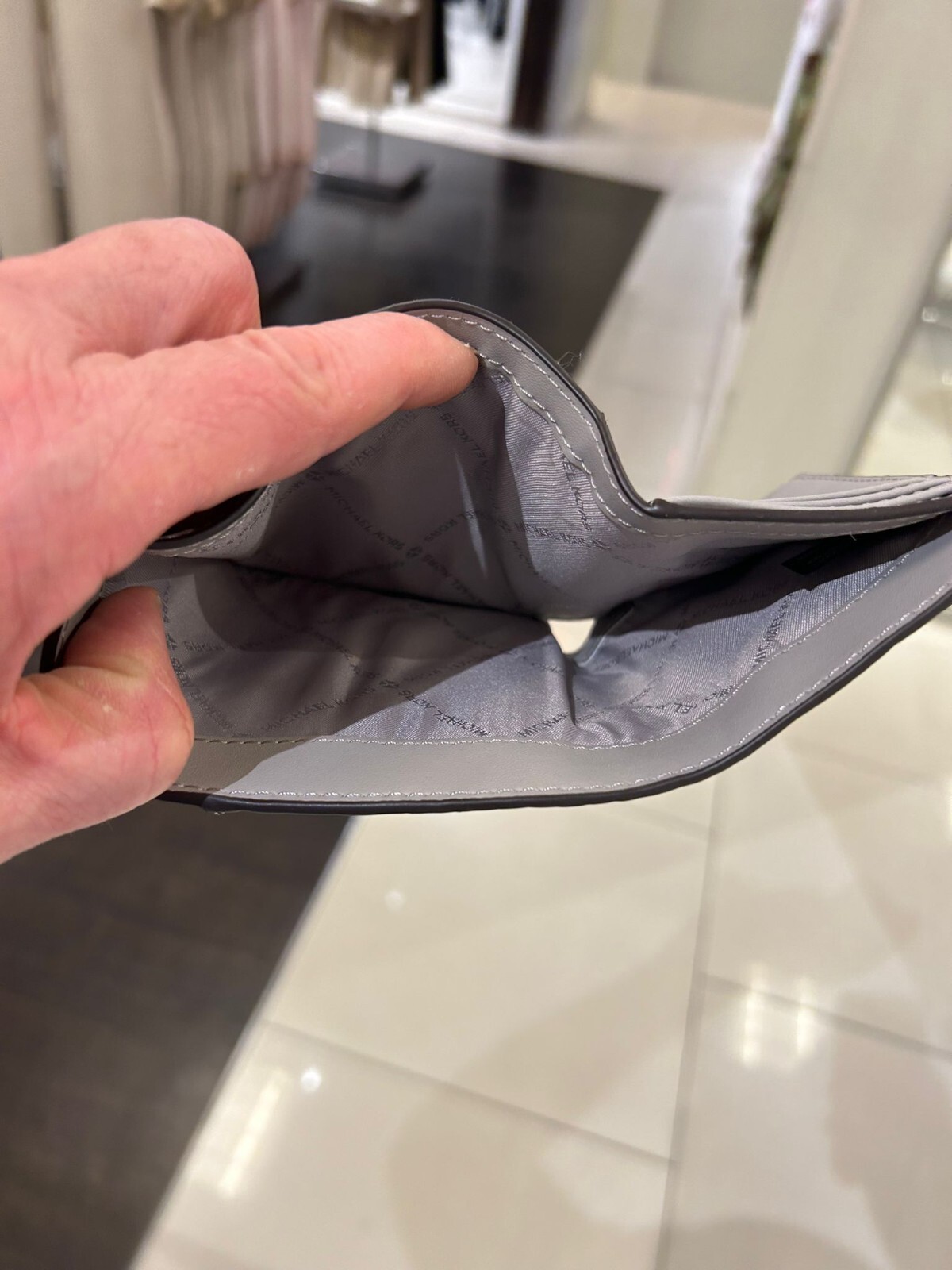 Michael Kors Carmen Women Medium Flap Bifold Wallet Credit Card  