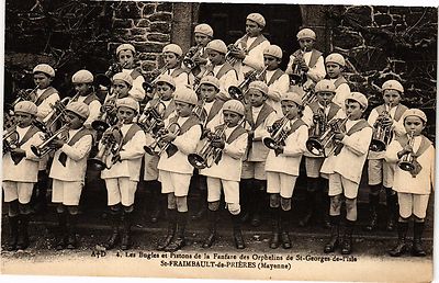AK St-Fraimbault de Praéres - Les Bugles et Pistons de la Fanfare (193163)