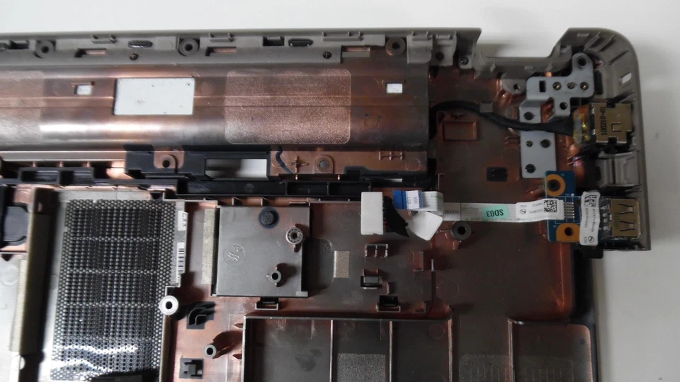 HP G62-144DX genuino - 15,6 pulgadas Conjunto de estuche base con puertas de cubierta ~ ZYE33AX6TP Foto 4 de 4