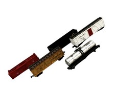 Vintage Toy N Scale Train Cars See Pics Mini Plastic Model Collectible Gift