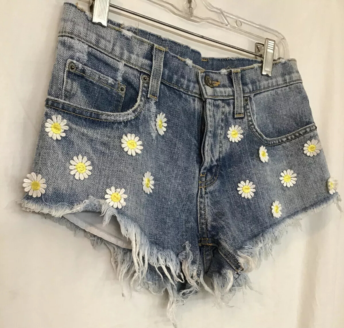 Car Mar Shorts Blue Denim Frayed Leg Trim Daisies Size 26 | eBay Car Mar Shorts Blue Denim Frayed Leg Trim Daisies Size 26 | eBay