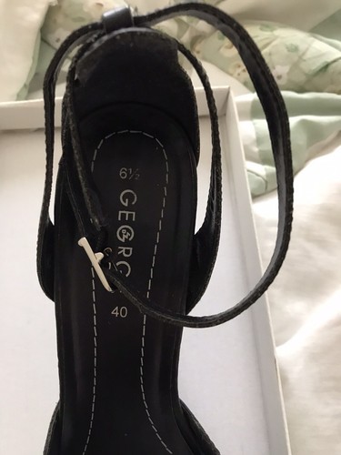 George At Asda Size 40 Black Pointed Toe Shoe Ankle Strap 6-1/2 Open Weave. Heel - Picture 7 of 7