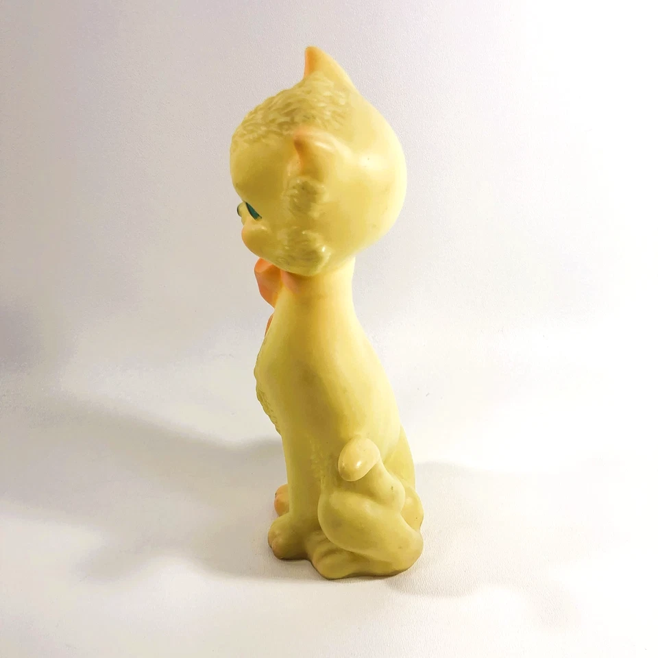 Vintage 1950's Sun Rubber Co Yellow Cat Squeaky Toy Pink Bow Kitsch - Image 4 of 4