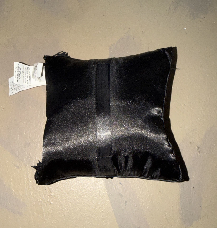 Anillo Lillian Rose 8 pulgadas negro portador diamante joya borlas anillo almohada Foto 3 de 4