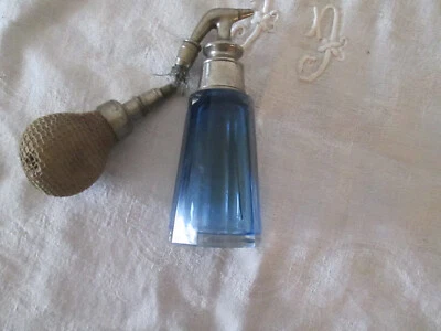 PETIT FLACON DE PARFUM MODELE PIRAMIDE BACCARAT CRYSTAL PERUME BOTTLE - Photo 1/4
