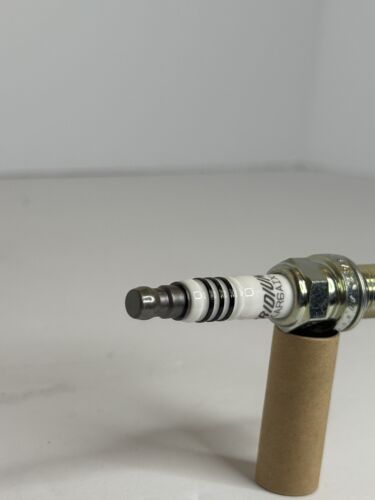 ** 4 PACK ** NGK 91187 LKAR6AIX-11 Iridium IX Spark Plug Polaris Suzuki NEW - Picture 2 of 7