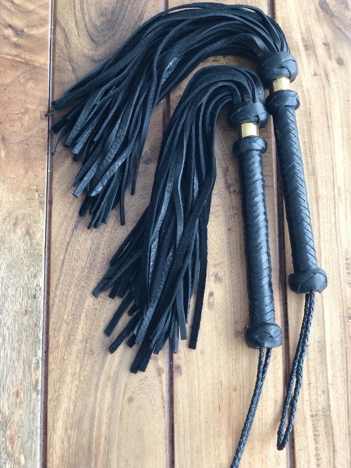 LEATHER FLOGGER Flogger Whip 40 tails HANDMADE genuine Leather Grip GENUINE LEATHER UK