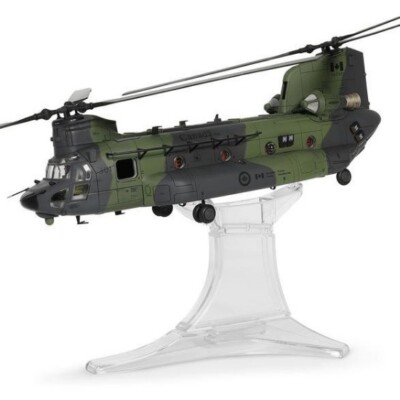 Forces of Valor 821005C-1 Royal Canadian Boeing CH147 Chinook Helicopter 1/72 MB