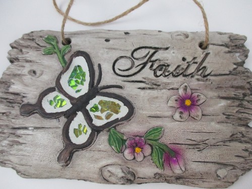"Faith" Hanging Wall Plaque Butterfly Gift - Picture 2 of 2