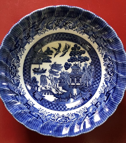 Royal Wessex Collection Blue Willow Design Salad/Soup/ Cereal Bowls-Serving Bowl - Picture 4 of 7