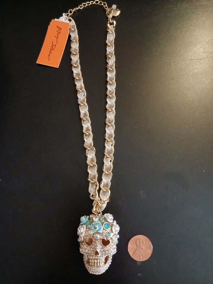 Collar calavera flor azul y blanco pavé diamantes de imitación cristal Betsey Johnson Foto 2 de 4