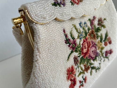 Vintage 1930s White Beaded Cross Stitch Handbag - Picture 6 of 12