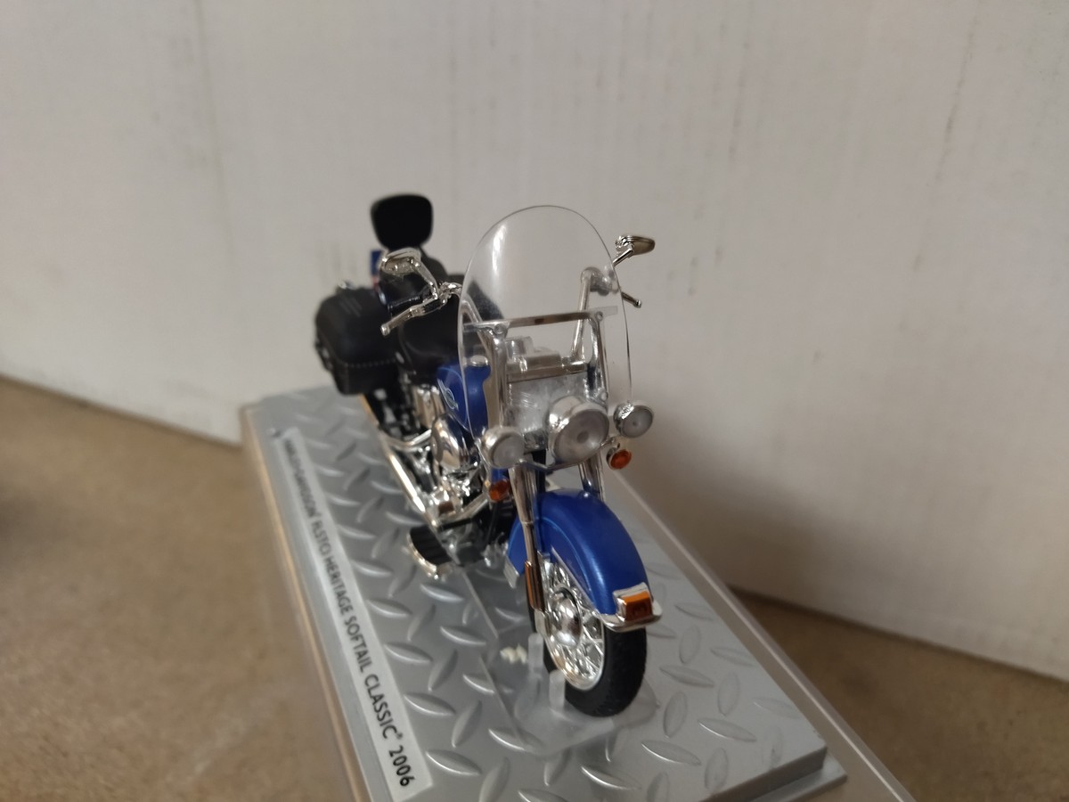 建物 Harley-Davidson Softail Garage 1/24 Harley-Davidson Softail Garage 1/24 - メルカリ