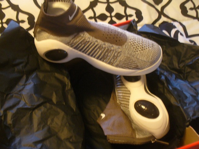 men's flight bonafide basketball shoe