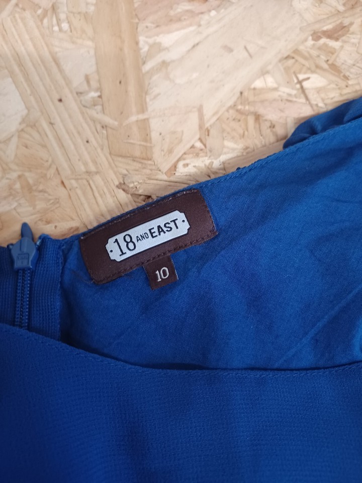 18 And East Dress Size 10 Blue Special Occasion Holiday Chic Wedding