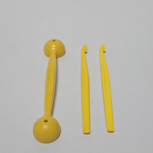 Lot of 3 Vintage Tupperware 1 Yellow Melon Baller #1333 & 2 Citrus Peeler #727 - Picture 2 of 12
