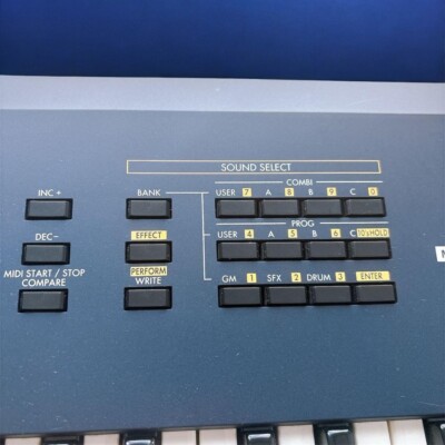Korg N5 61-Key Synthesizer Expanded Performance Keyboard Black