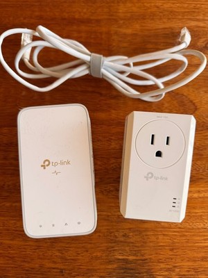 TP-Link Powerline Wi-Fi Extender (TL-WPA7617) - AV1000 Powerline Ethernet Adap