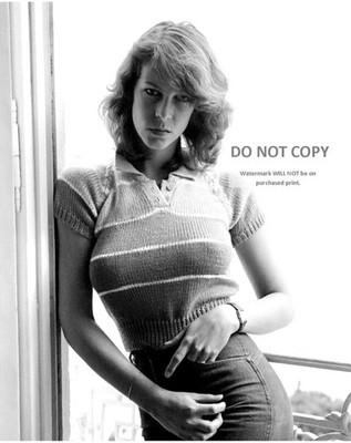 ACTRESS JAMIE LEE CURTIS - 8X10 EARLY PUBLICITY PHOTO print