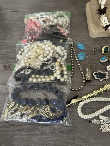 Konvolut gemischter Schmuck gut zum Basteln, Wiederverkauf oder tragbar. - Bild 3 von 9