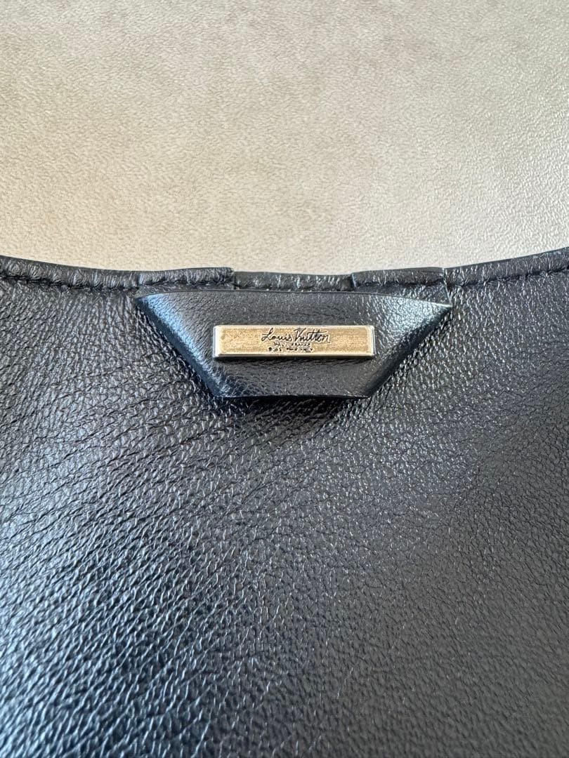 Louis Vuitton Monogram Embossed Mid Layer S Used Rare 2605TK image 4