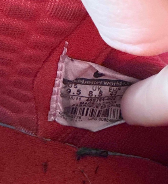 Nike LeBron 9 IX Christmas Red Size 9.5 Sneakers Shoes w/ Box 469764-602 thumbnail 8